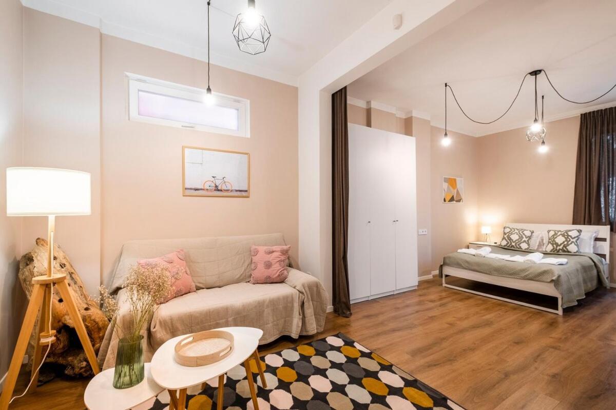 Top Centre 1 Bedroom Apt Next To Vitosha Blvd. Sofia Exterior photo