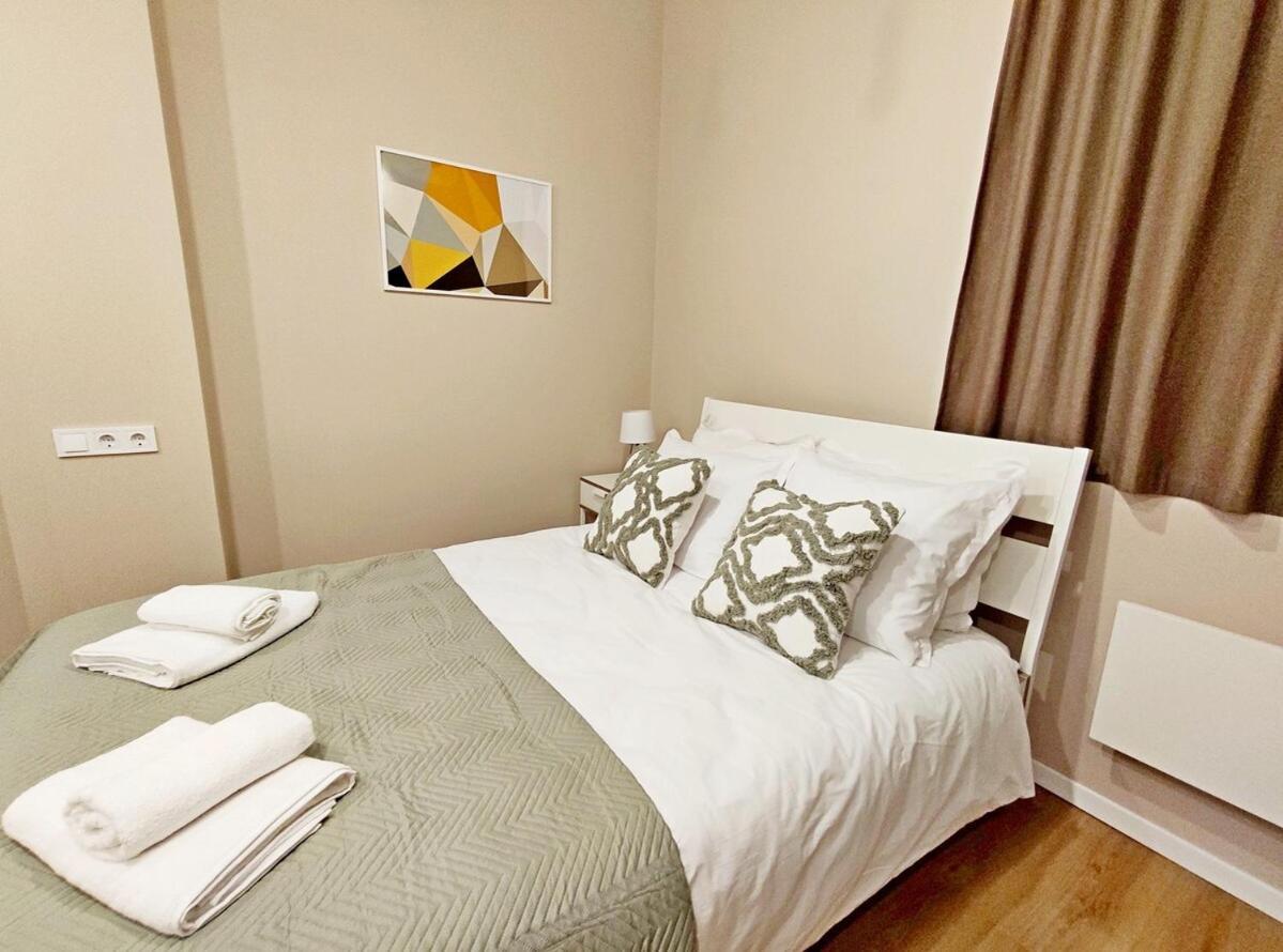 Top Centre 1 Bedroom Apt Next To Vitosha Blvd. Sofia Exterior photo