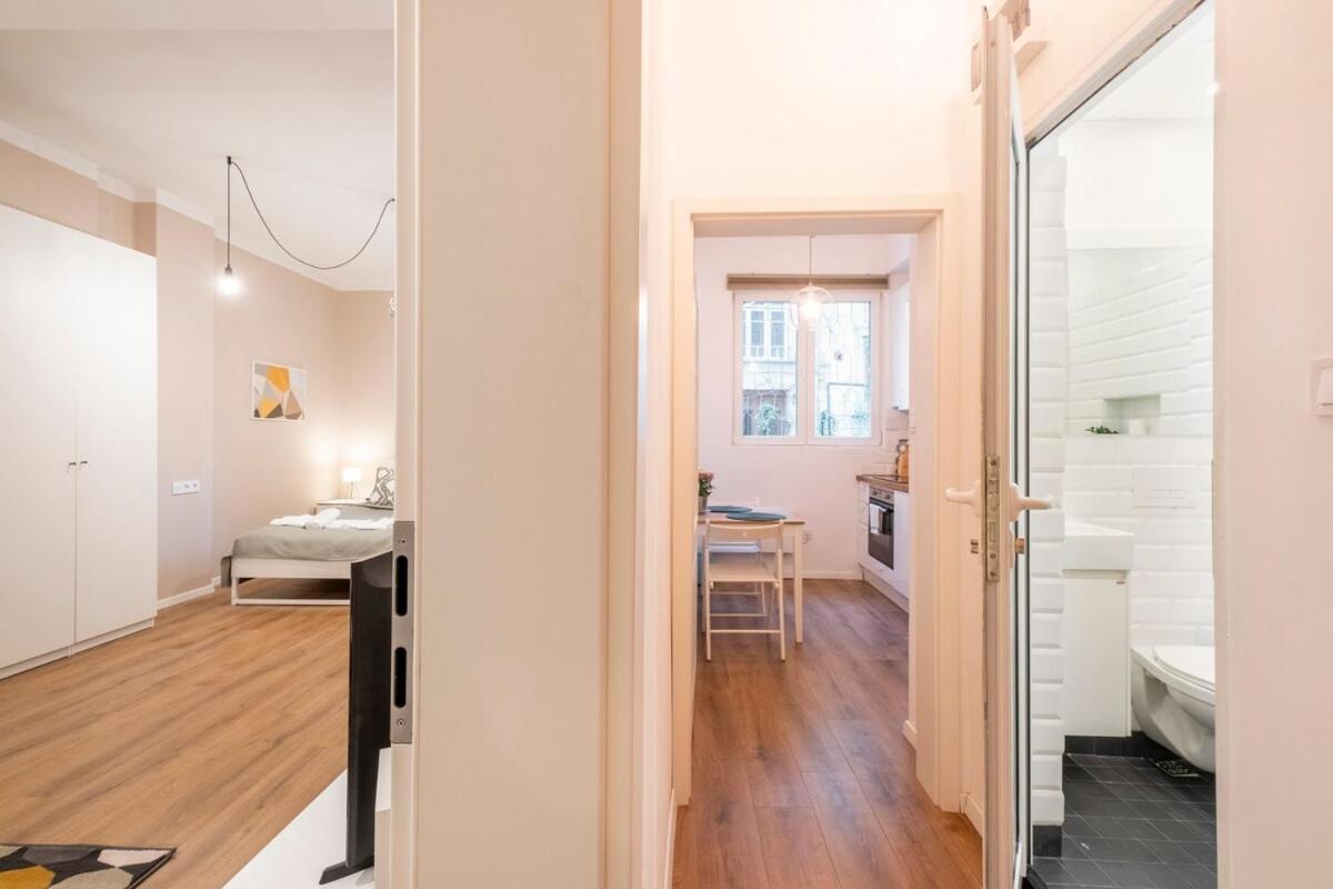 Top Centre 1 Bedroom Apt Next To Vitosha Blvd. Sofia Exterior photo