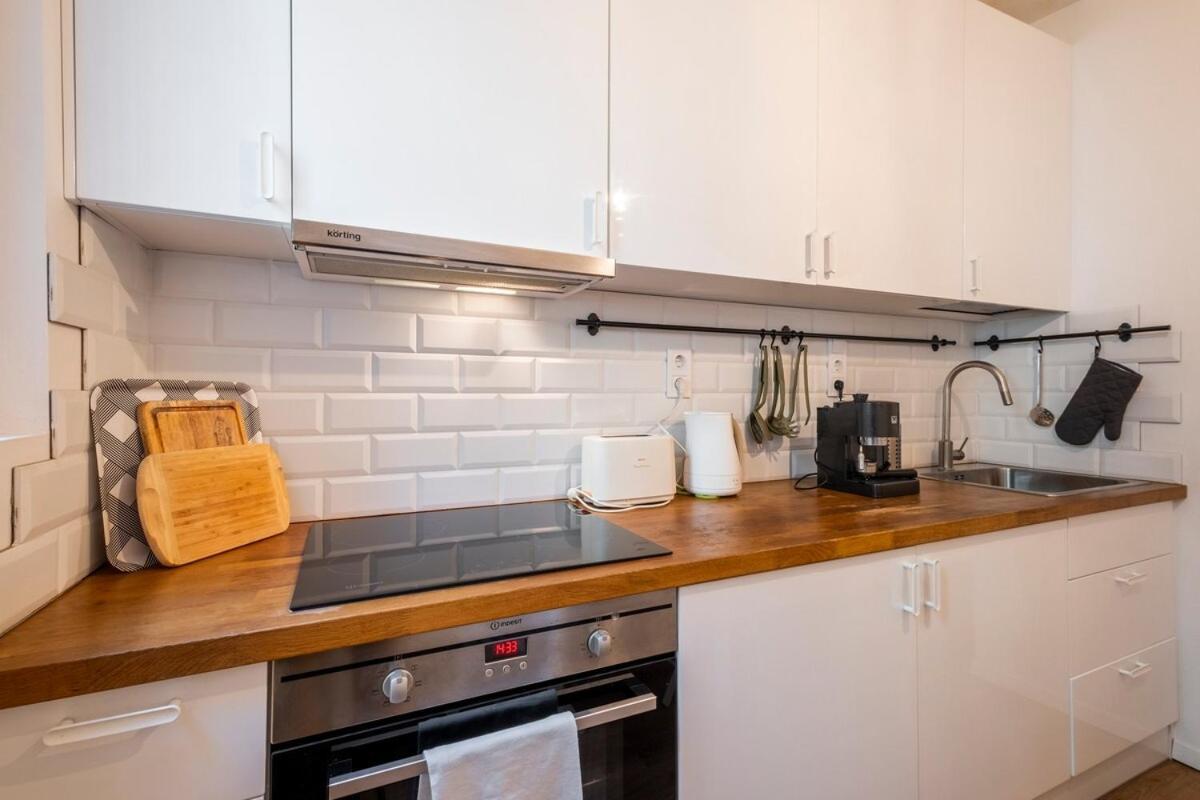 Top Centre 1 Bedroom Apt Next To Vitosha Blvd. Sofia Exterior photo