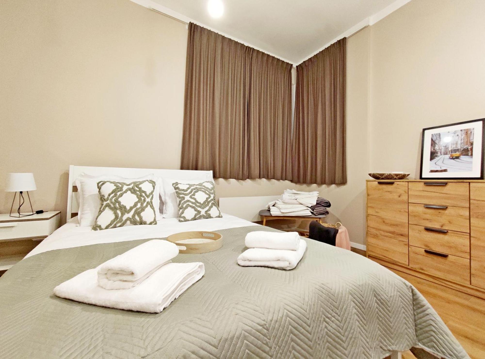 Top Centre 1 Bedroom Apt Next To Vitosha Blvd. Sofia Exterior photo