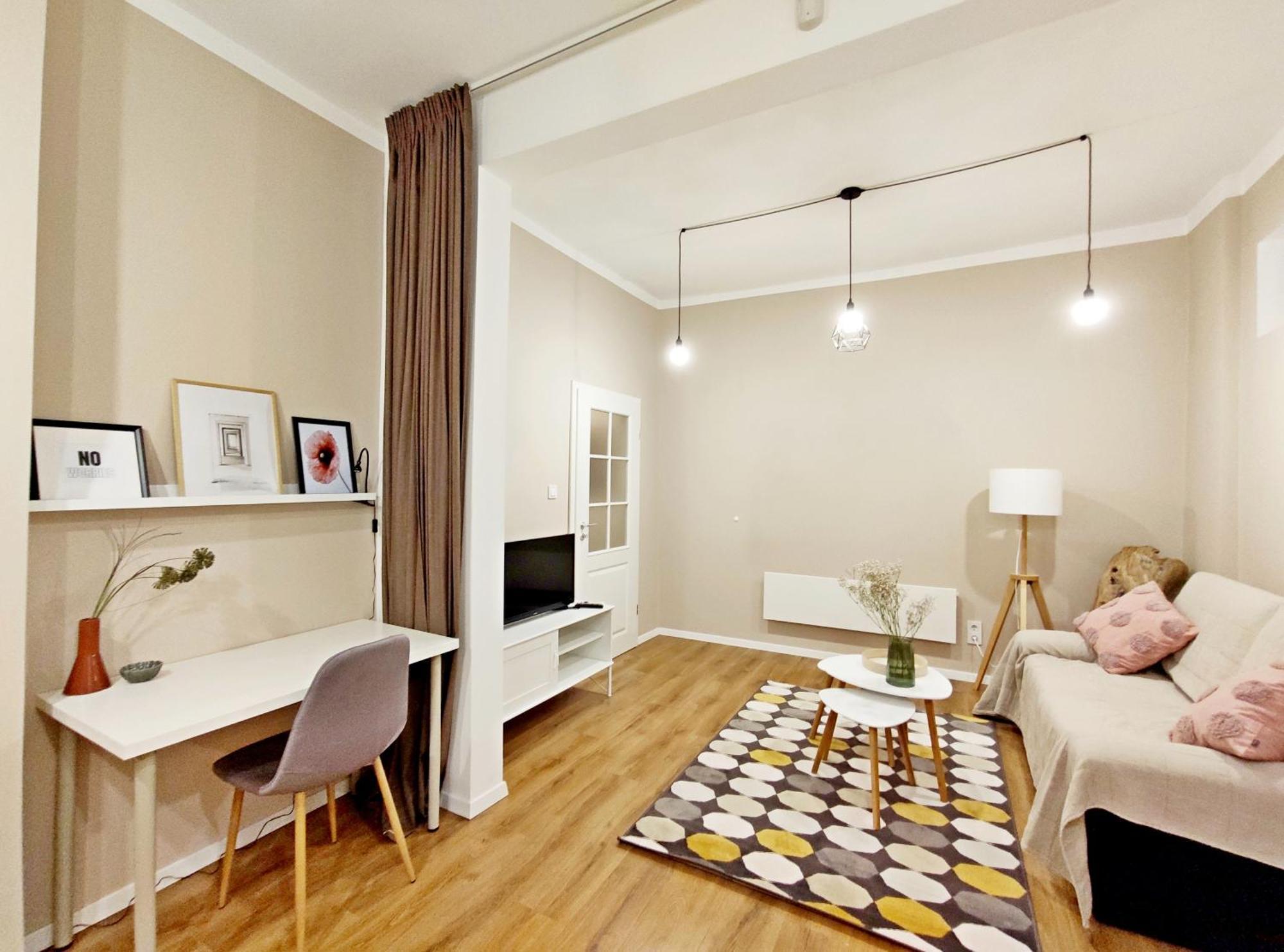 Top Centre 1 Bedroom Apt Next To Vitosha Blvd. Sofia Exterior photo