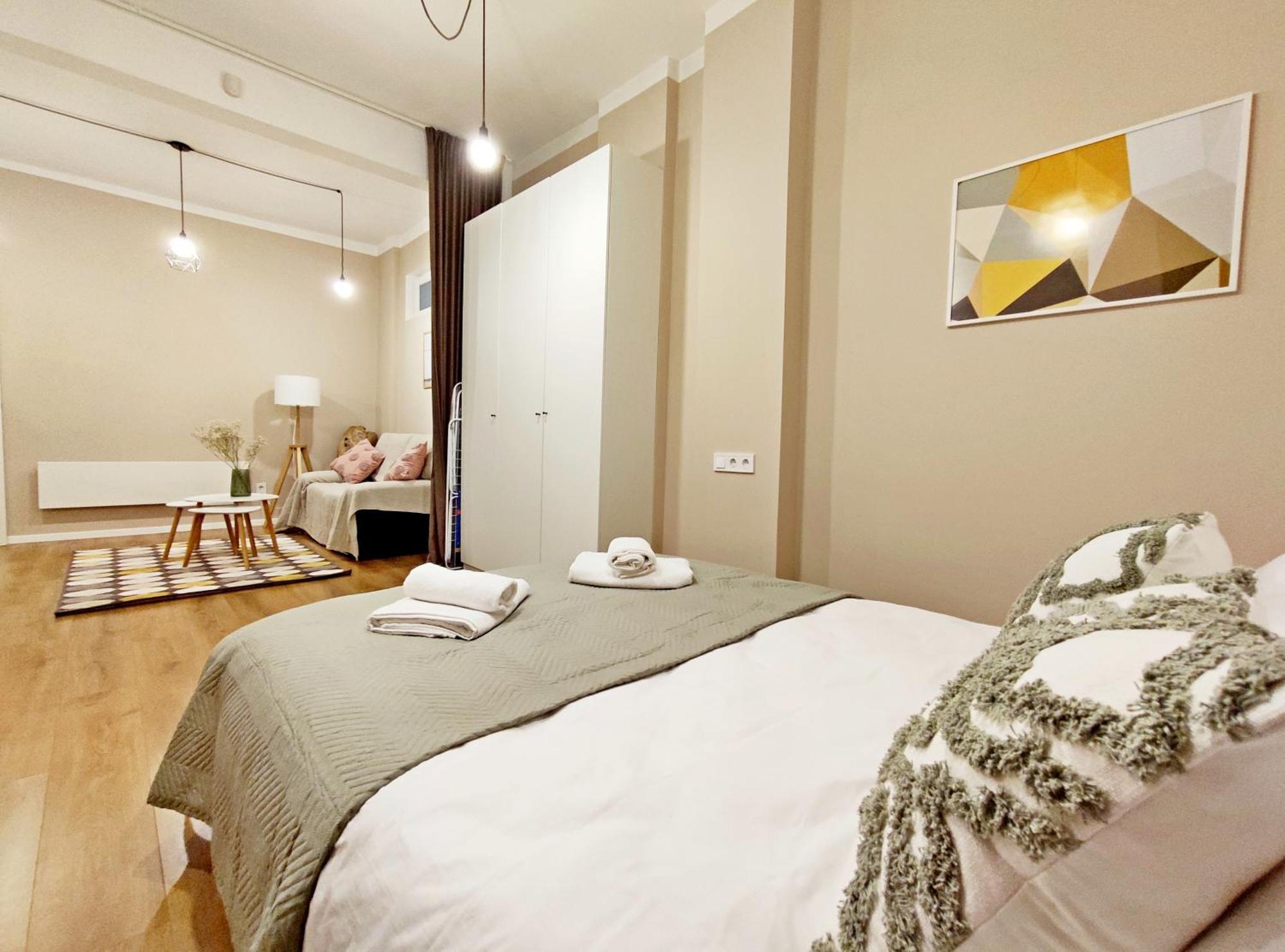 Top Centre 1 Bedroom Apt Next To Vitosha Blvd. Sofia Exterior photo