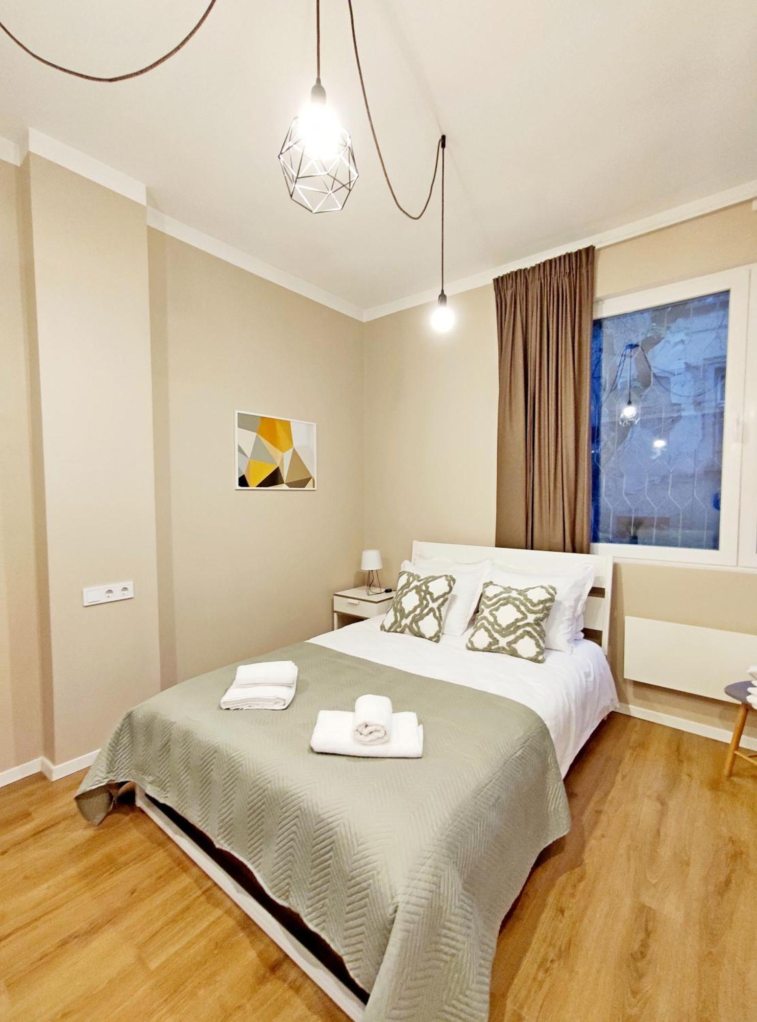 Top Centre 1 Bedroom Apt Next To Vitosha Blvd. Sofia Exterior photo